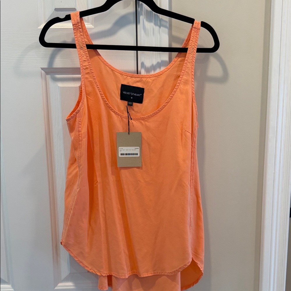 NWT Velvet Heart peach Tank Top SZ M